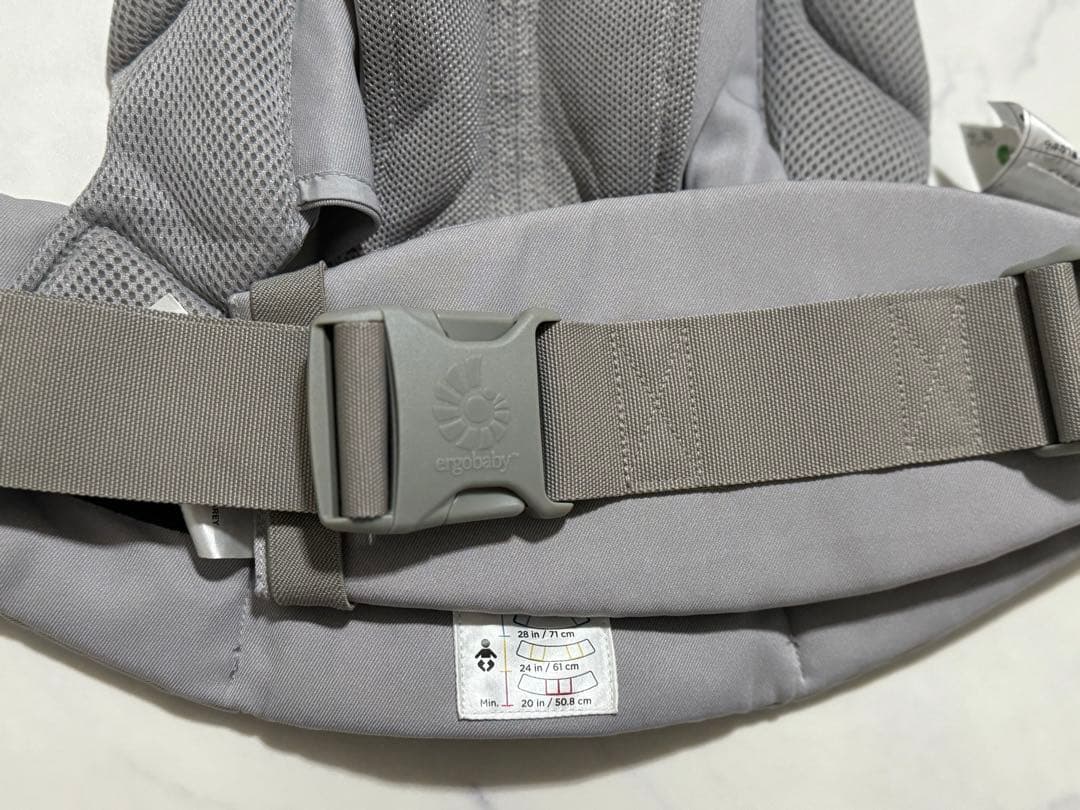 【ほぼ未使用品】エルゴベビー オムニ 360 クールエア メッシュ パールグレー