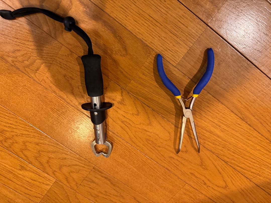 スプーンルアーセットと釣り用具