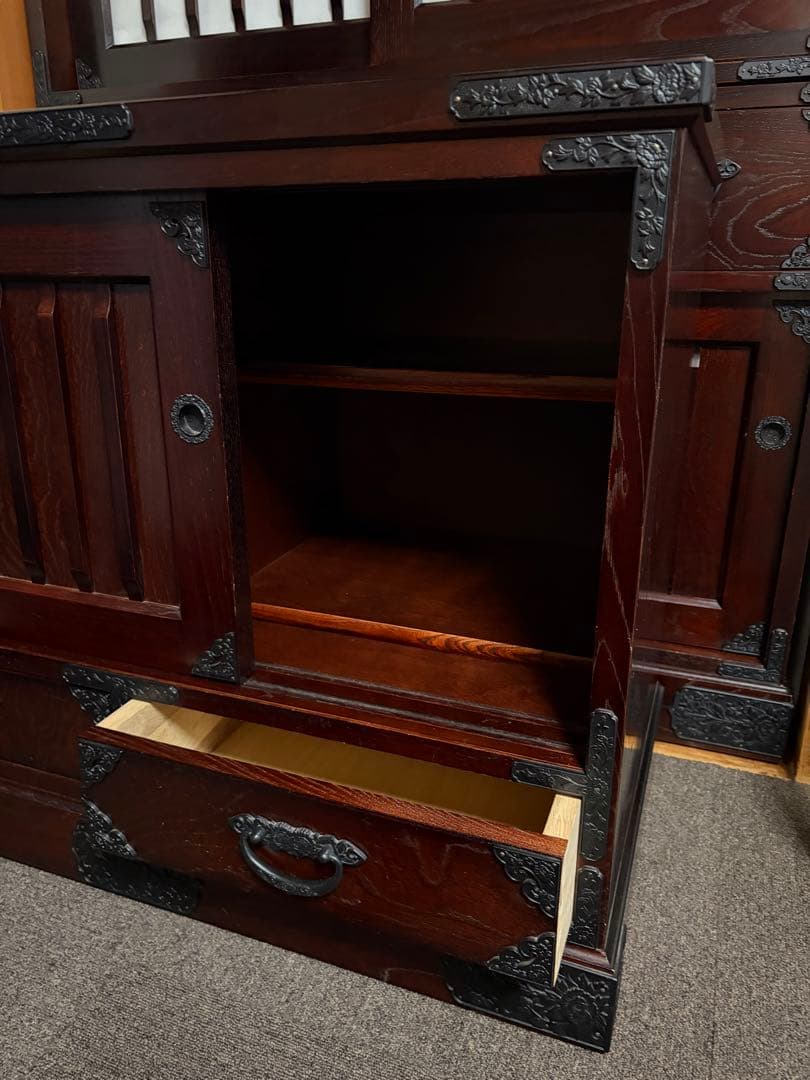 水屋箪笥 和箪笥 岩谷堂箪笥 桐箪笥 棚 引き戸 引き出し 日本製 国産家具