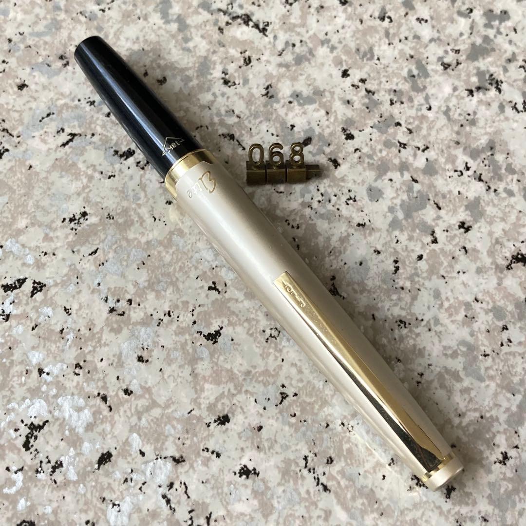 #068 オーバーホール済み 万年筆 PILOT パイロット エリート18k