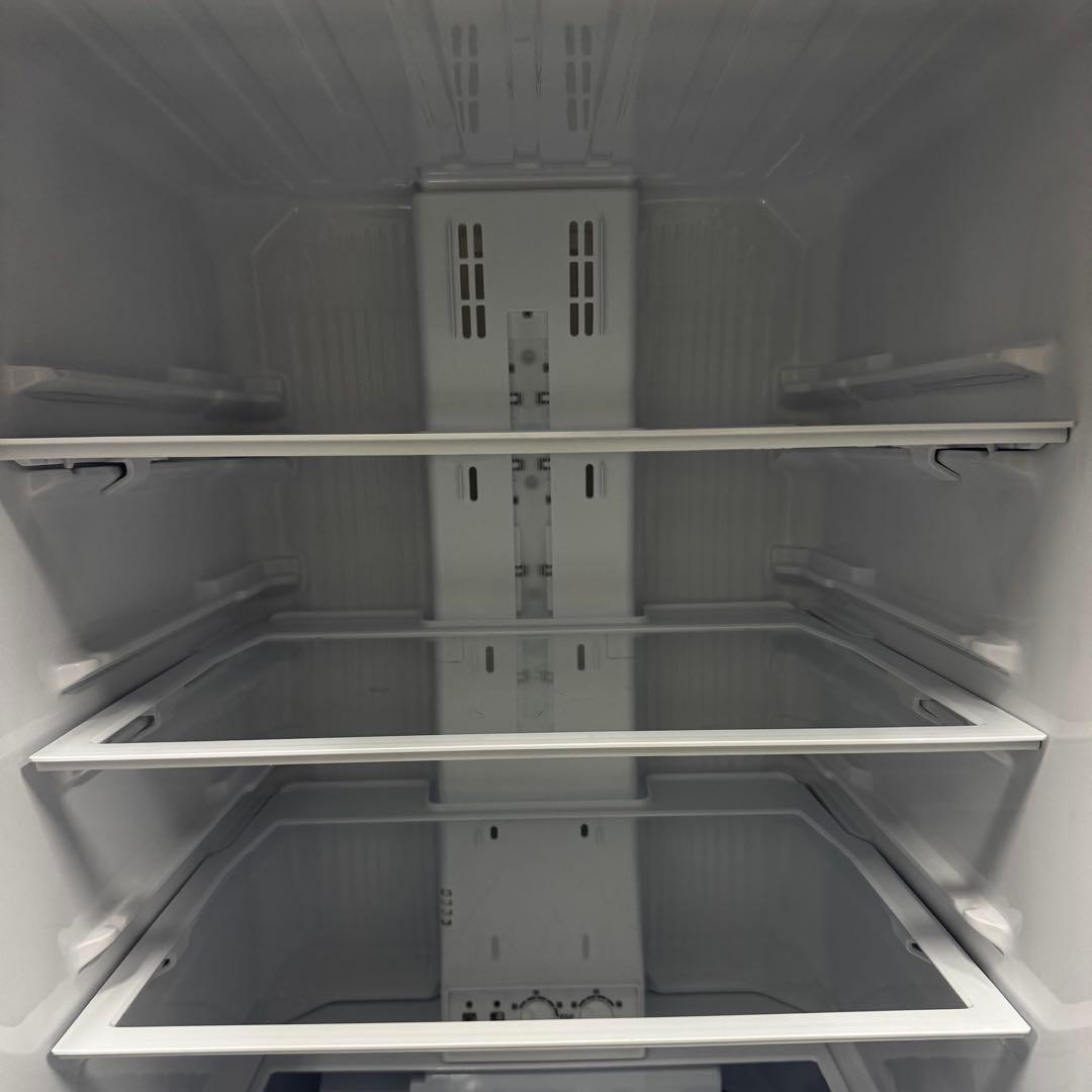 【配送・設置無料‼️】三菱電機 冷蔵庫 300L 24年製 自動製氷機能付き‼️