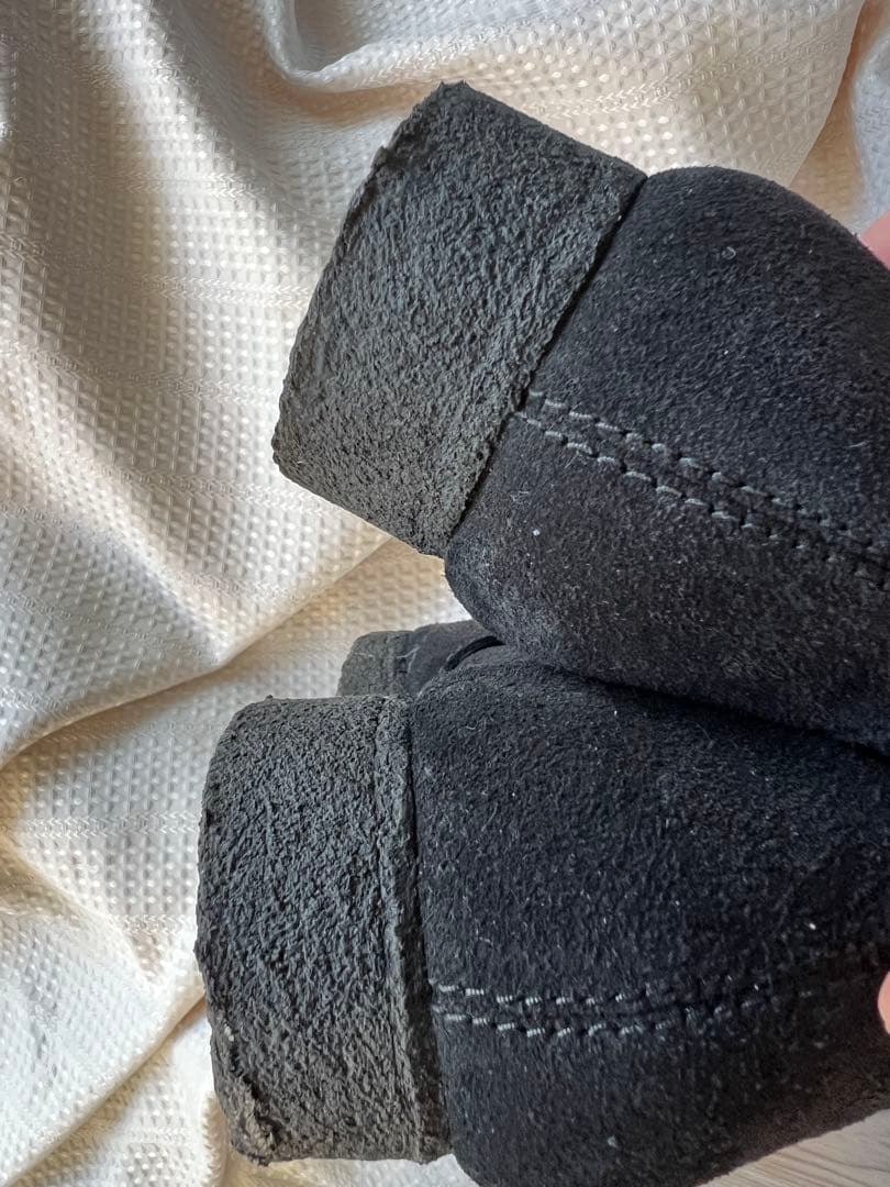 バックル付き黒モカシン