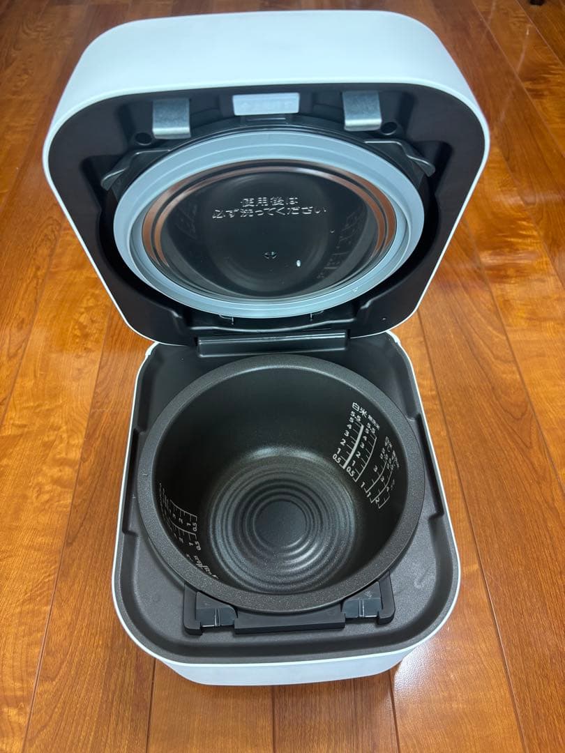 TOSHIBA RC-10HGW 真空圧力IHジャー 炊飯器 25年製