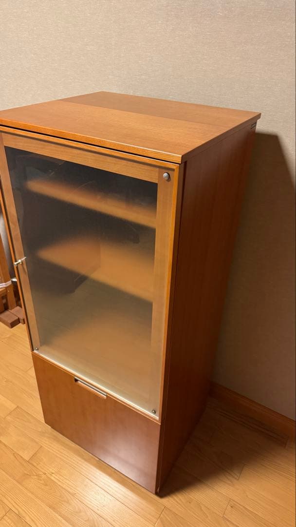 カリモク家具 木製 ガラスキャビネット