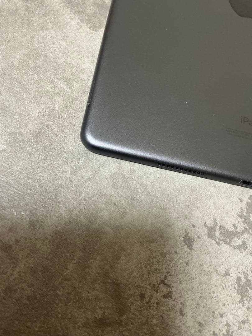 【ジャンク】　iPad Air 3世代　スペースグレー 本体