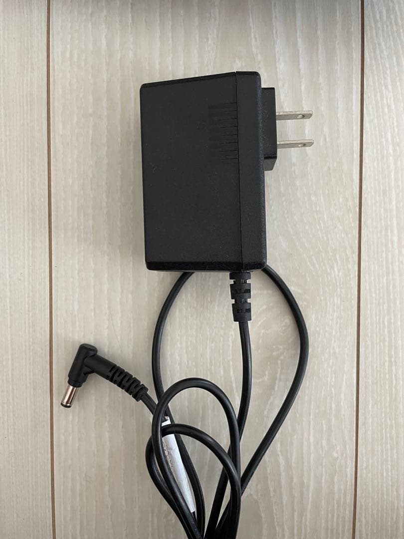 掃除機　コードレスクリーナー　TOSHIBA 2021年