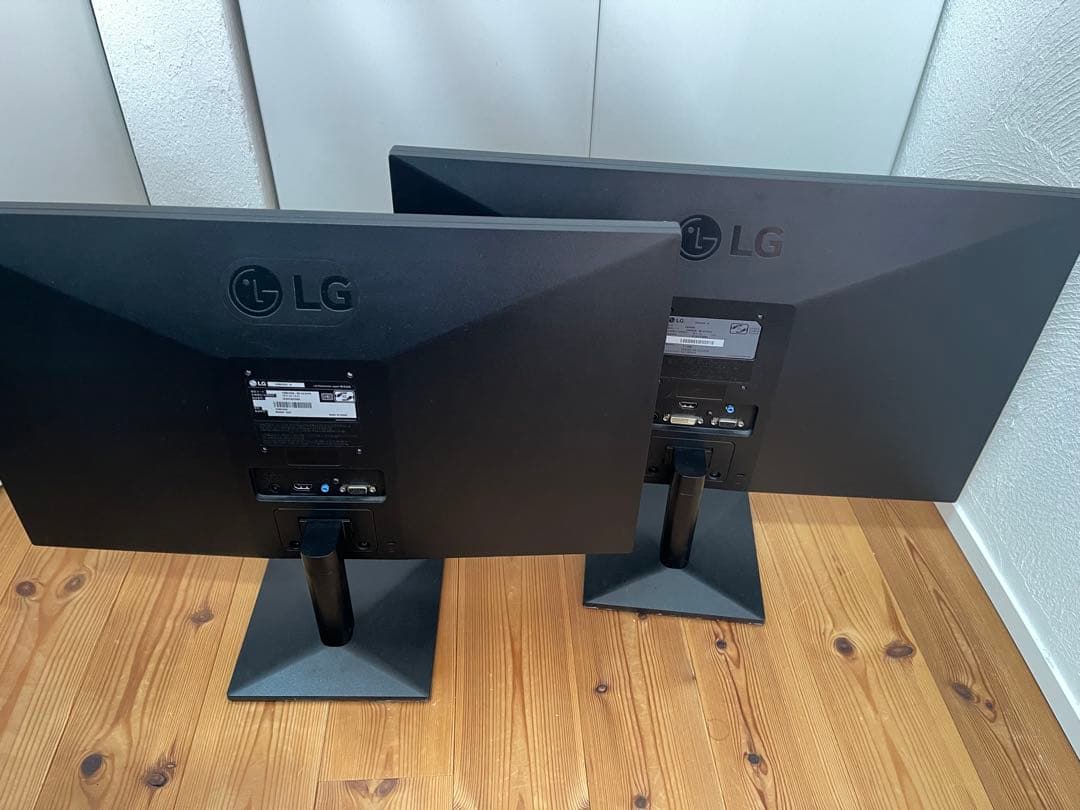 LG 24インチ モニター 2台セット／動作確認済／付属ケーブル付き／デュアル