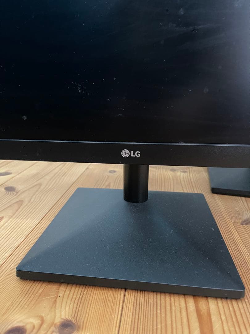 LG 24インチ モニター 2台セット／動作確認済／付属ケーブル付き／デュアル