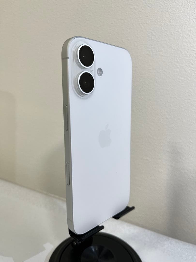 極美品 iPhone16 256GB ホワイト SIMフリー 残債無し