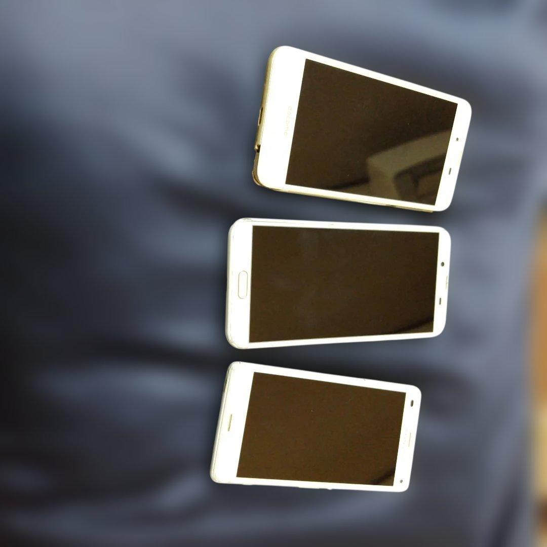 ジャンク品、AQUOSケータイ3個セット、sk-01k.sh-01l.so-04