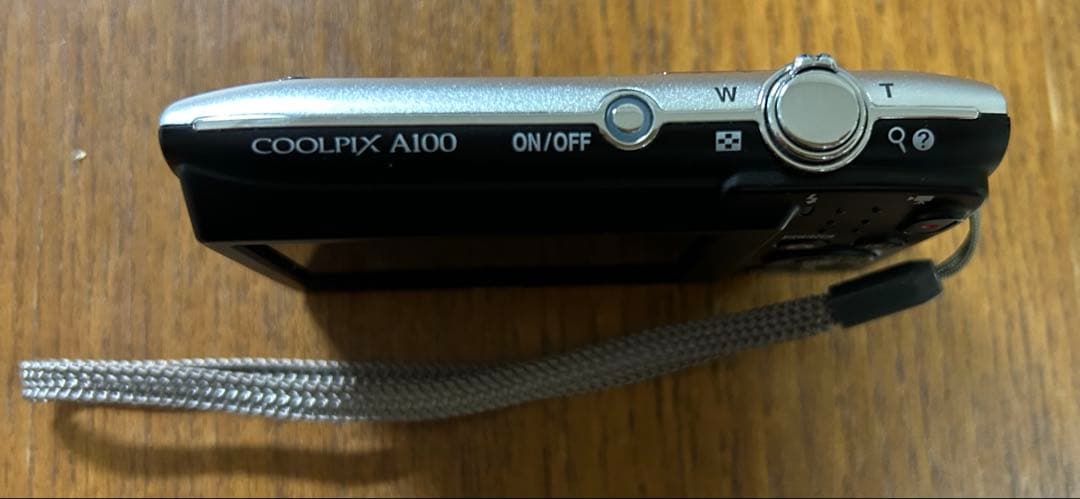 Nikon COOLPIX A100 シルバー 付属品あり