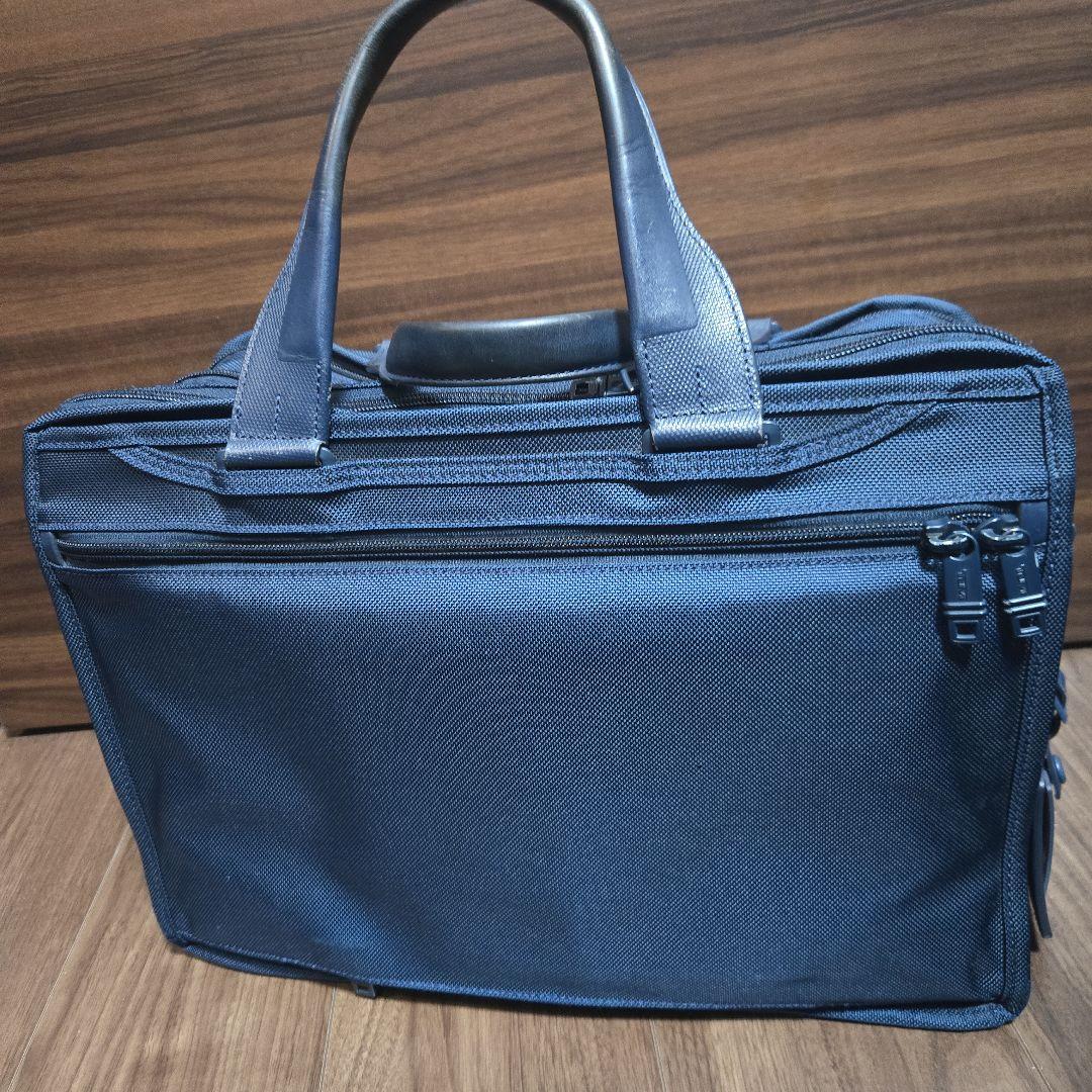 TUMI アルファ　エクスパンダブルブリーフ　ネイビー