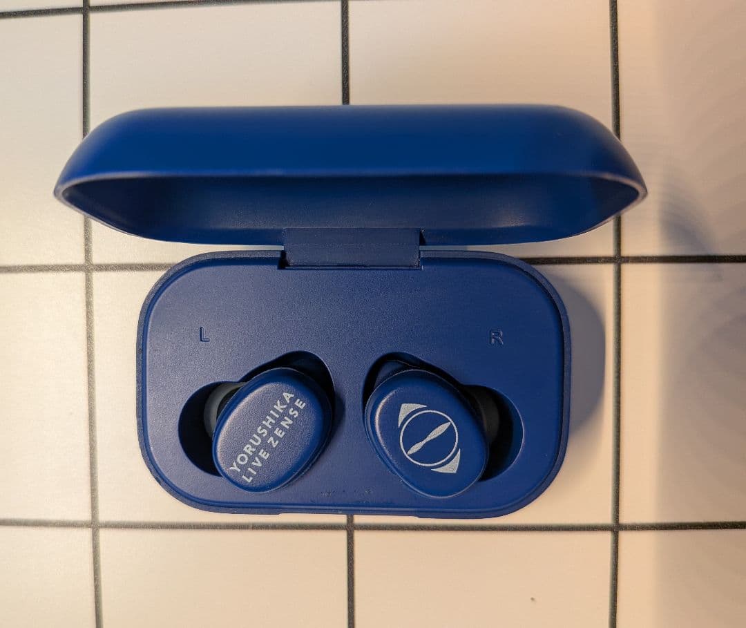 ヨルシカ Live「前世」ワイヤレスイヤホン / S01-ヨルシカ