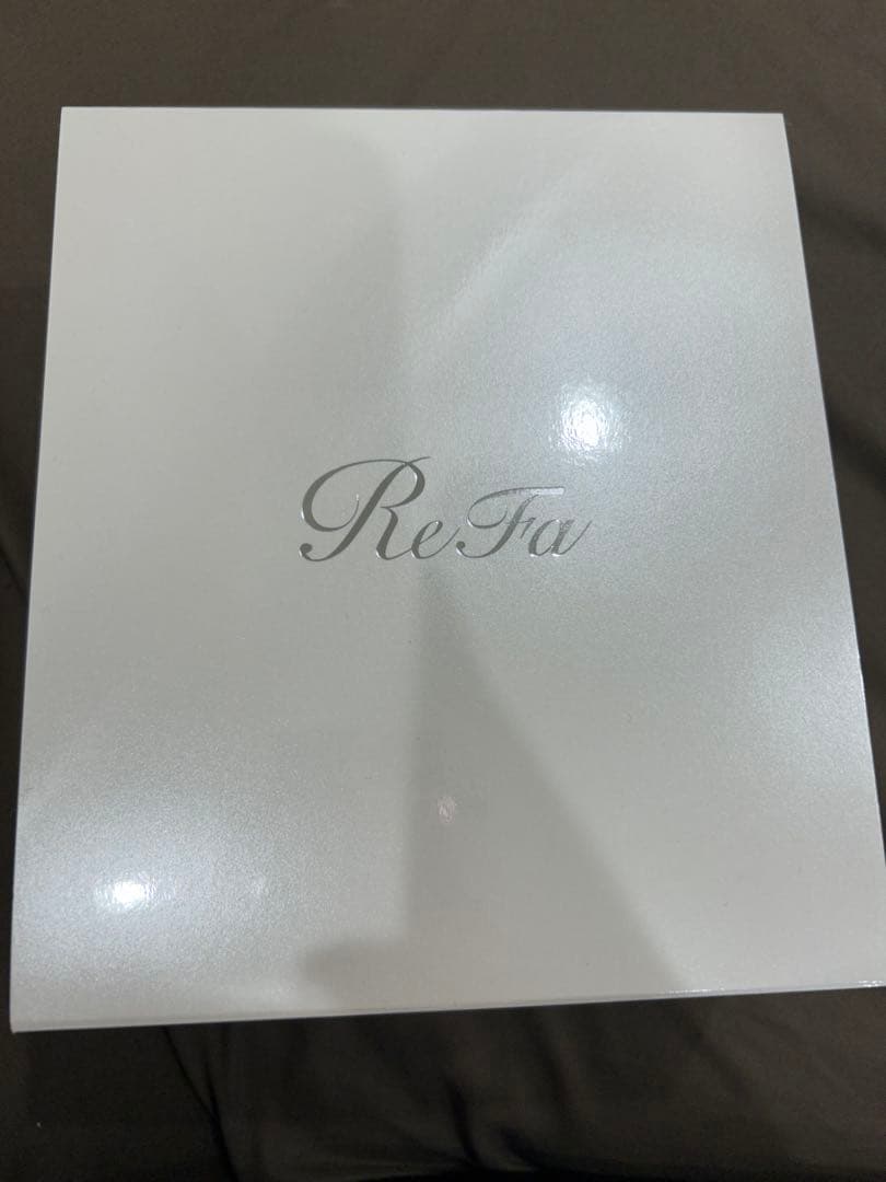 新品未使用！プレゼントに　リファカラットレイ RF-PC2019B 美顔ローラー