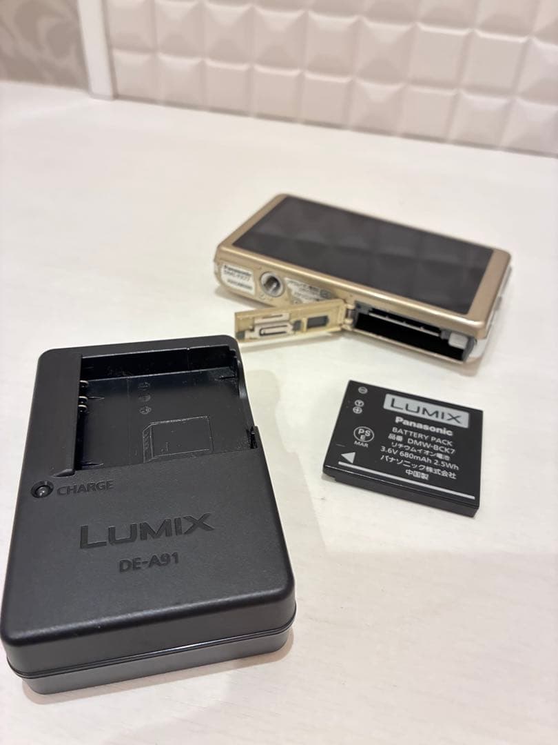 LUMIX DMC-FX77 ゴールド 本体 充電器 バッテリー