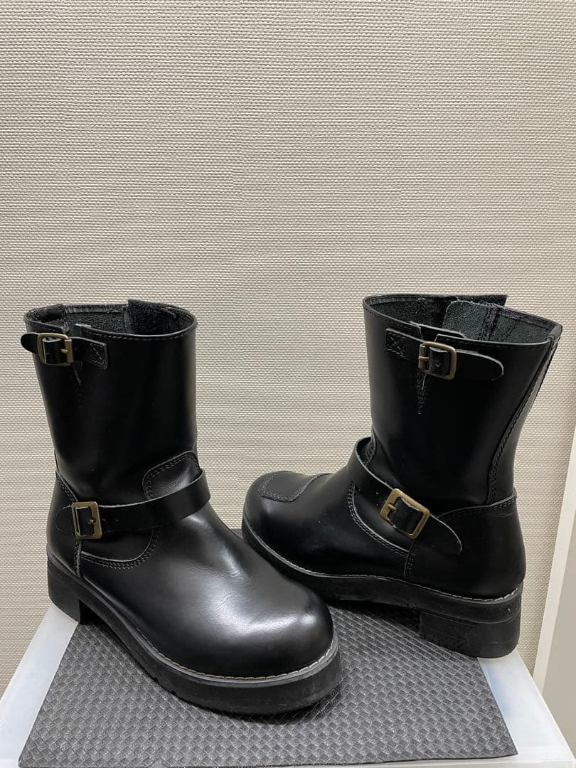 厚底牛革レディースバイク用ショートブーツ