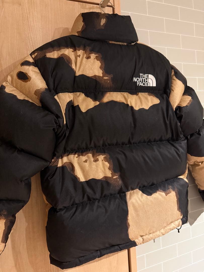 Supreme×The North Face Bleached Nuptse