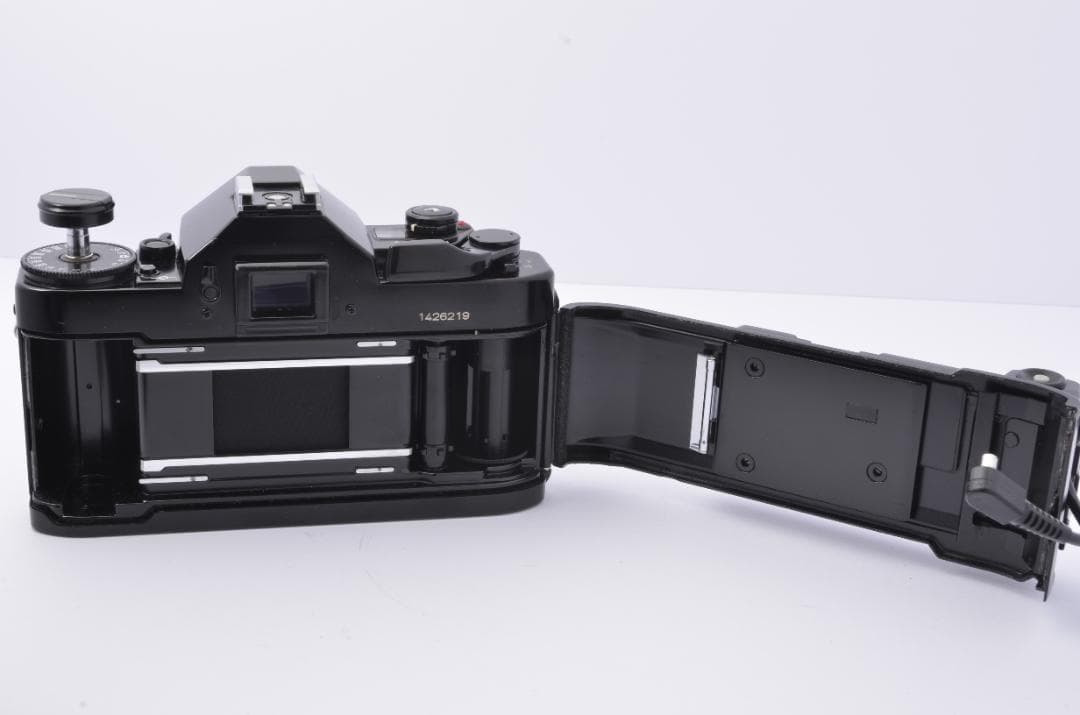 【美品】Canonキャノン A-1 ブラック 完動品　FD50mm 1:1.8