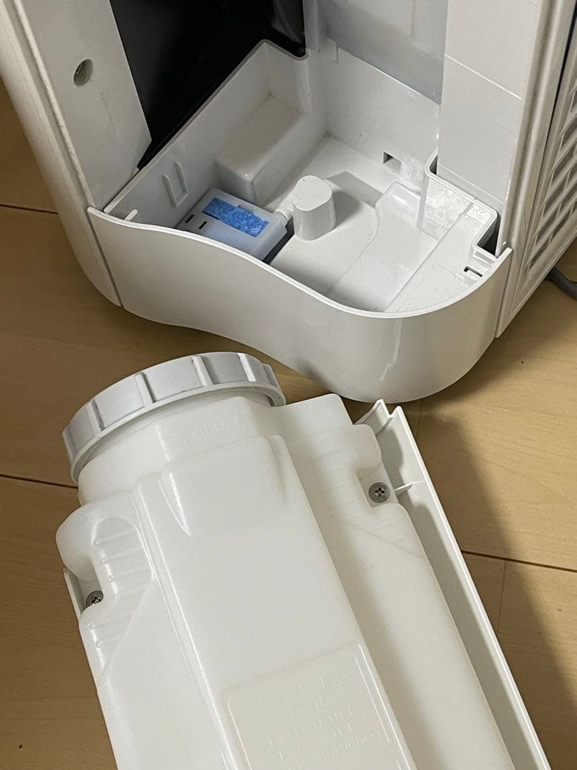 SHARP 空気清浄機 KC-P50-Wホワイト