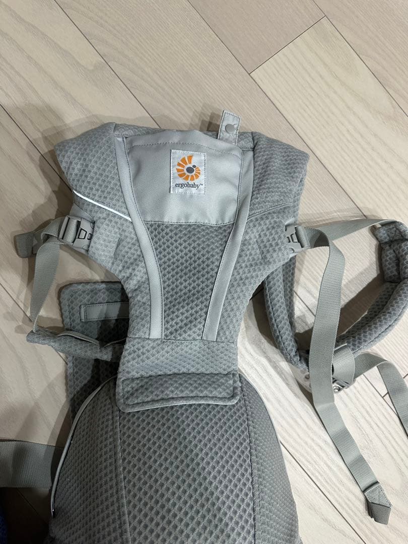 【美品】　エルゴAlta 抱っこ紐　パールグレー