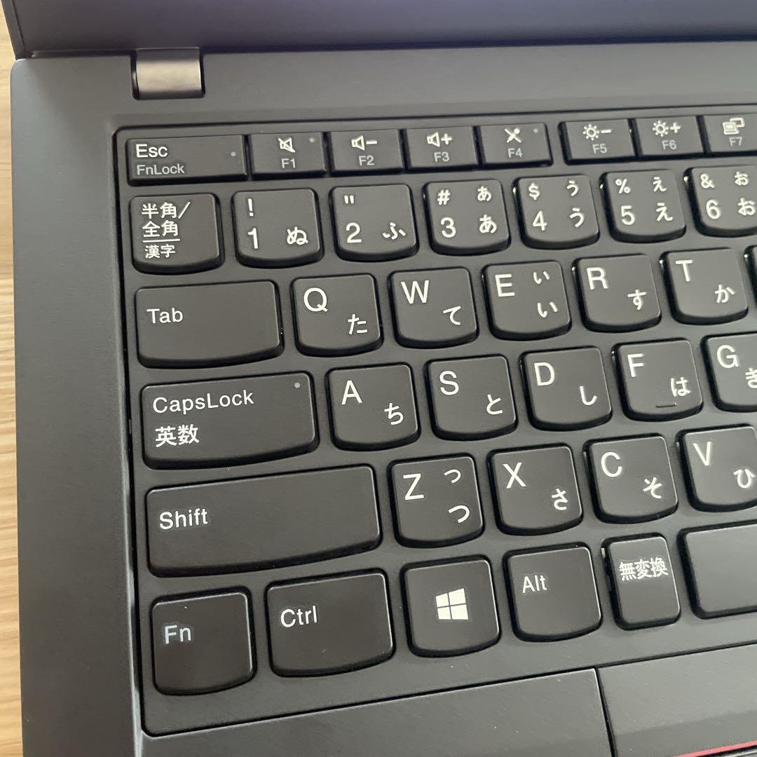 【極美品】ThinkPad X280 i5 メモリ8GB SSD256GB