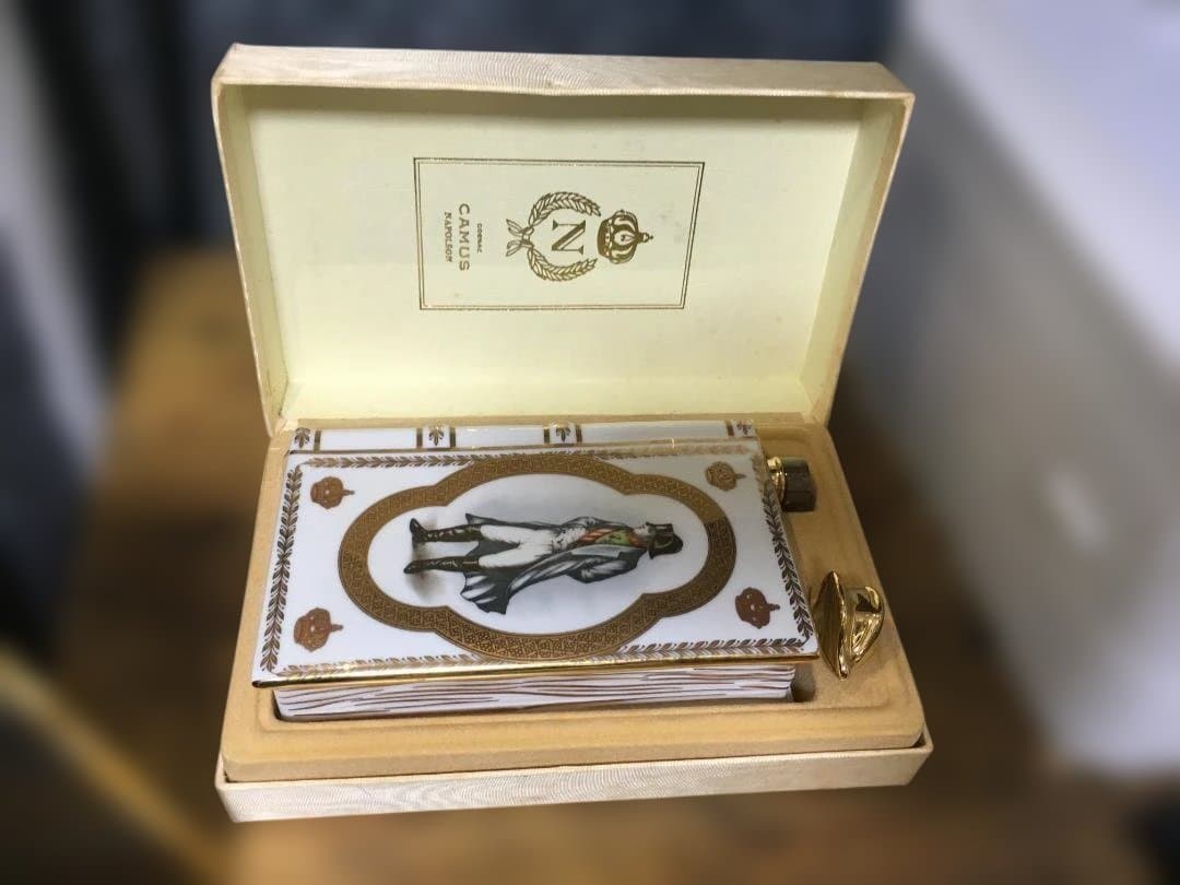 CAMUS カミュ ナポレオン ブック 陶器ボトル 700ml 古酒