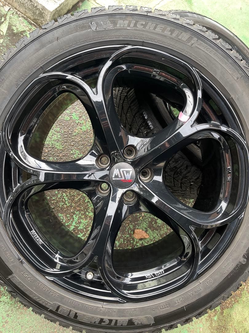 アルファロメオ　スタッドレス