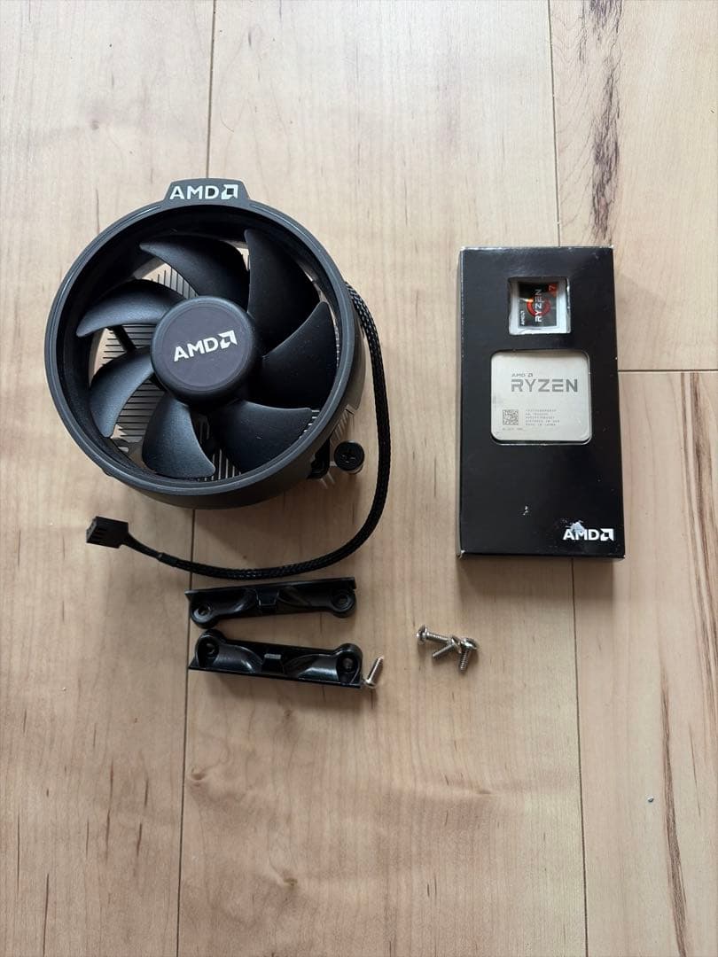 AMD Ryzen 7 2700 CPU + クーラー