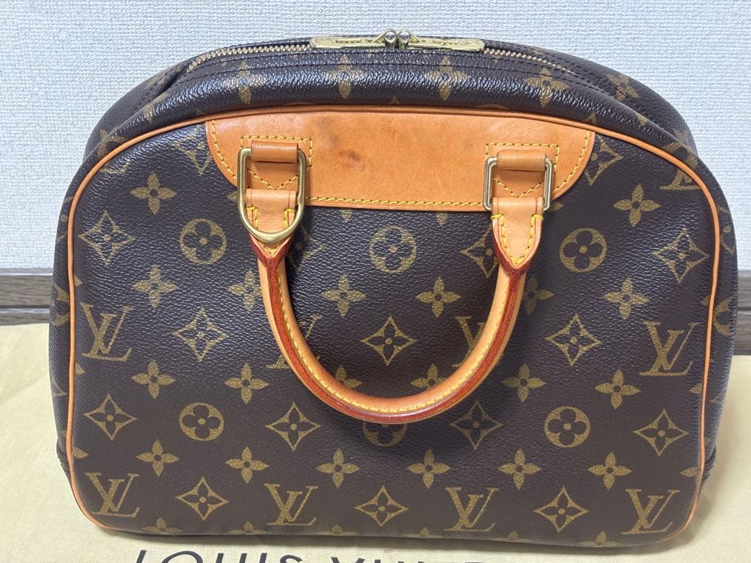 LOUIS VUITTON モノグラム トゥルーヴィル　ハンドバッグ
