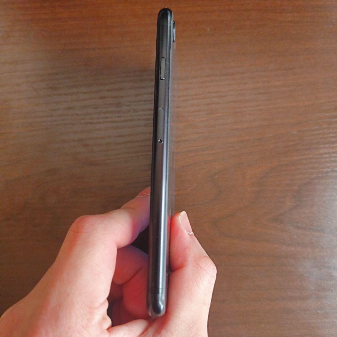 Apple iPhone SE2 ブラック 本体2