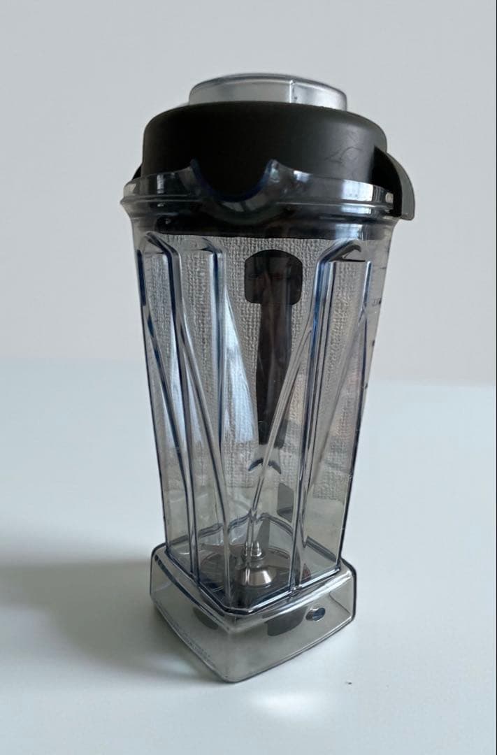 Vitamix バイタミックス TNC VM0111 動作良好 コンテナ付