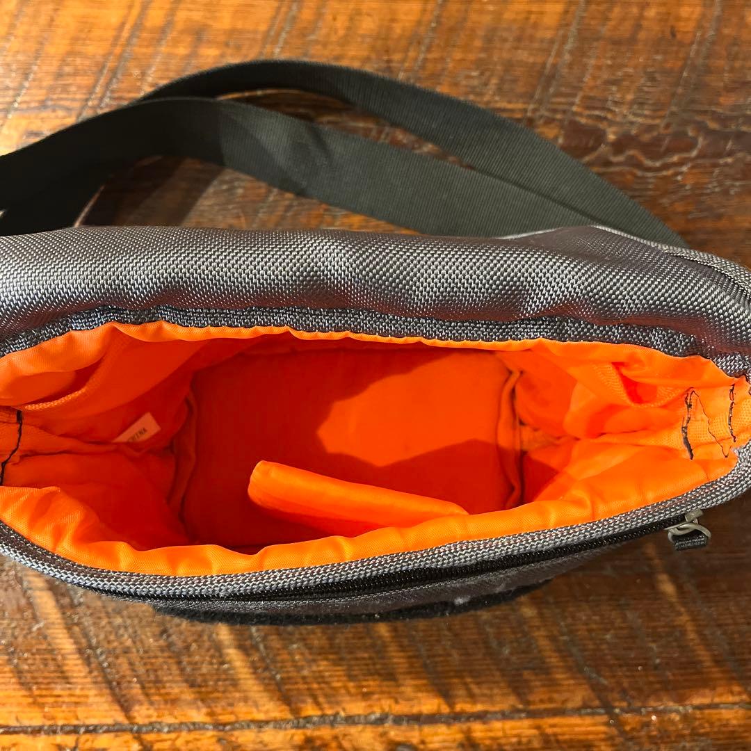 オリンパス　デジタル一眼レフカメラ　E 410