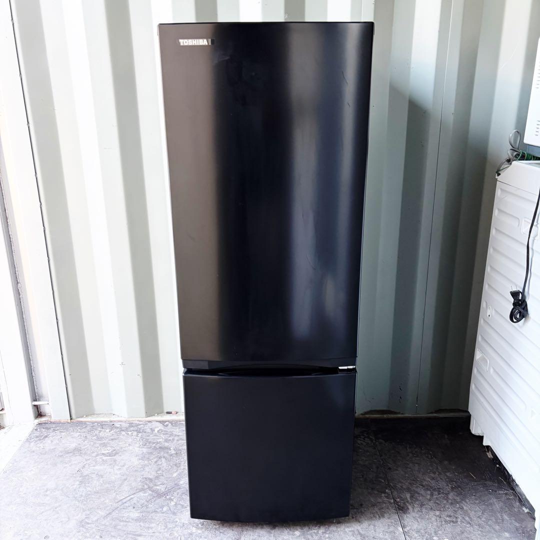 運搬取付無料！ブラック純正TOSHIBA2ドアスタイリッシュ冷蔵庫！完動超美品！