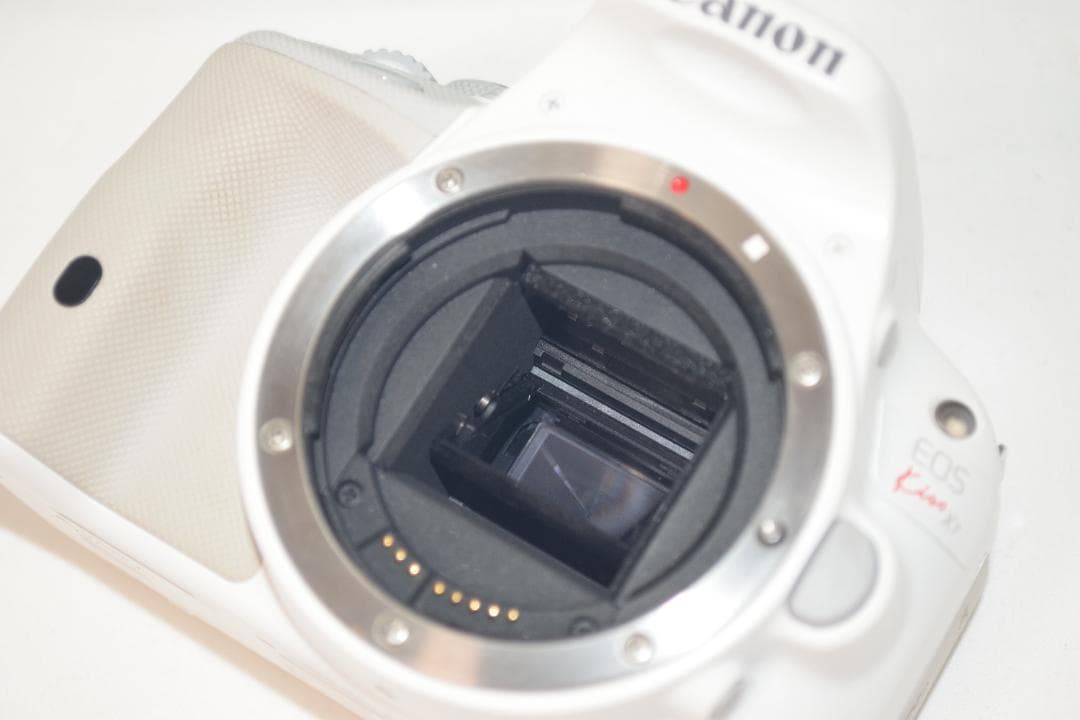 S数2821回！❤Canon kiss x7 キャノン❤大人気ホワイト❤超軽量