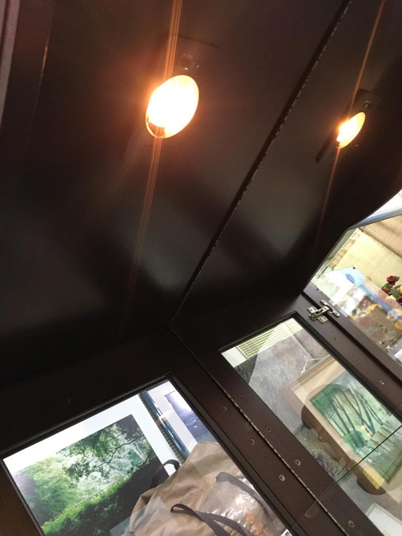 ★美品！　高級ミラーガラスキャビネット　4段タナ　180 X 80 cm