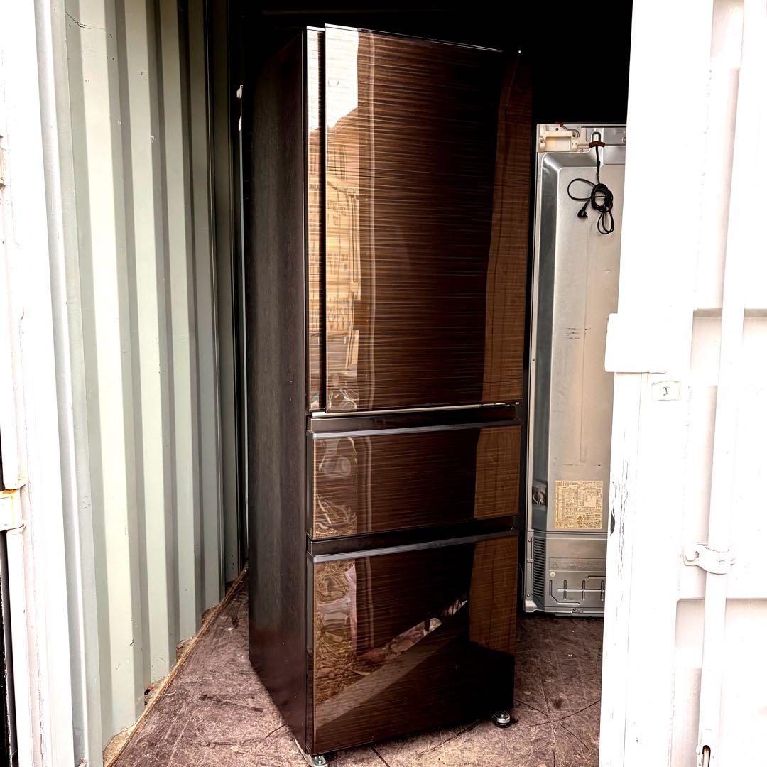 124運搬取付無料！グロッシーブラウン純正三菱3ドアスリム冷蔵庫！完動品超美品！