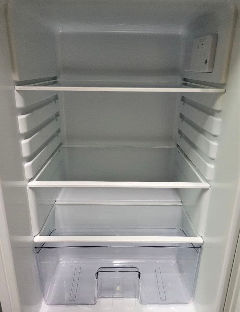 【美品】 2ドア139L冷蔵庫 2022年製アビデラックス