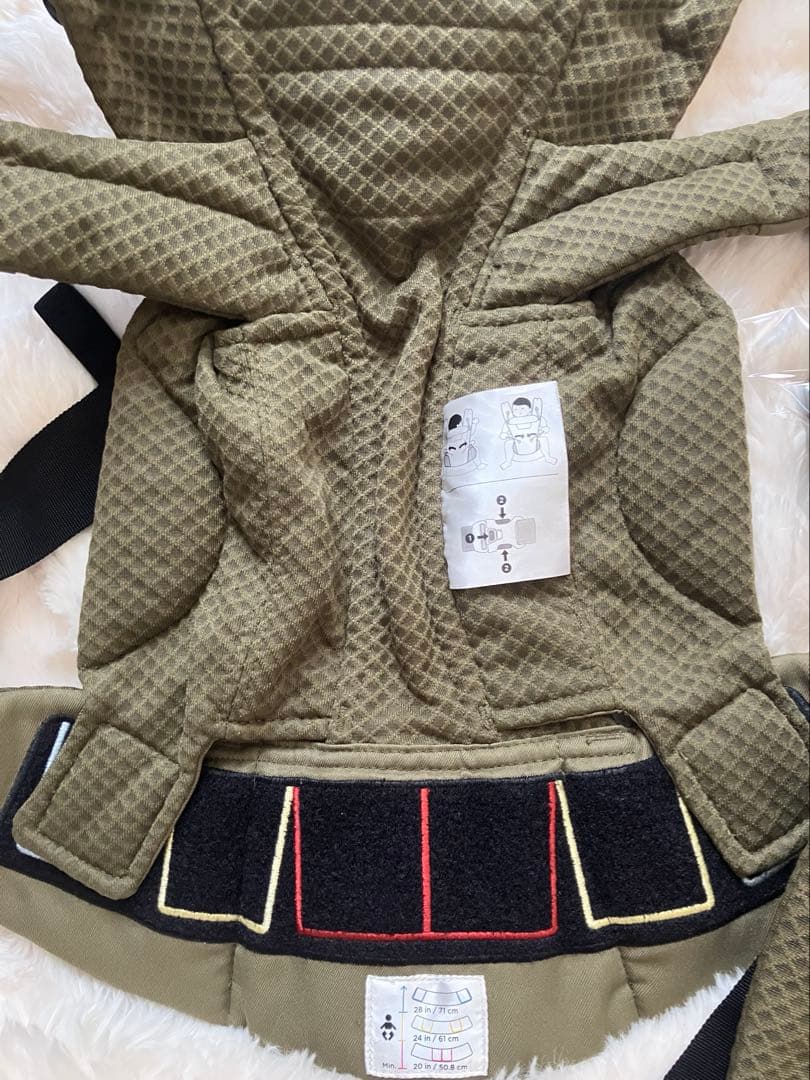 エルゴベビー 抱っこ紐 オリーブグリーン　オムニブリーズ