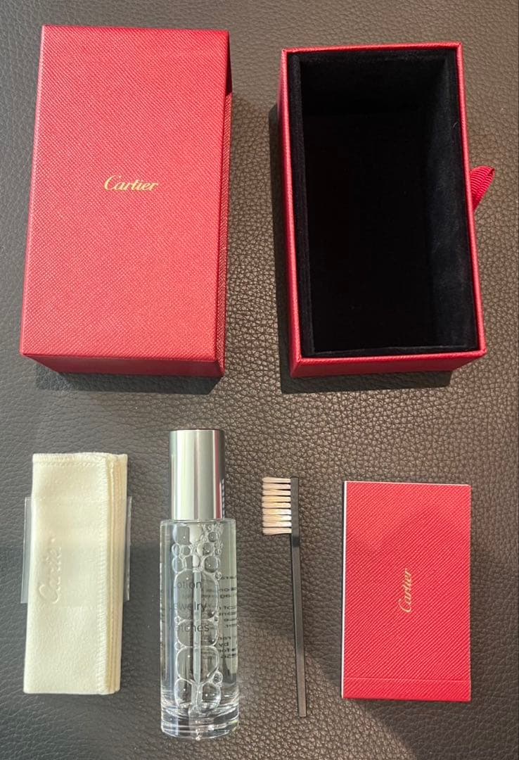 カルティエ　レッドレザー　ブレスレットボックス×ジュエリークリーナー