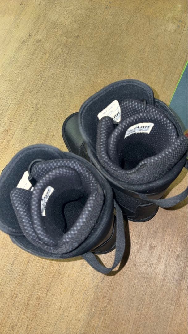 ZUMA ボアシステム付きスノーボードブーツ ブラック