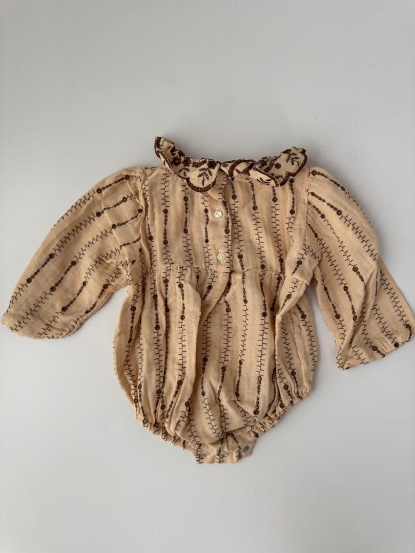 ロンパース・カバーオール Bebe organic amelia romper&bonnet 6M