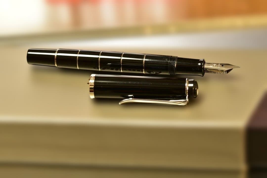 Pelikan 万年筆 クラシック M215 ブラック 元箱付き