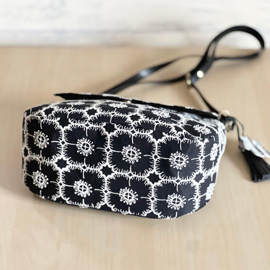 ミナペルホネン コロンとしたショルダーバッグMB510-113