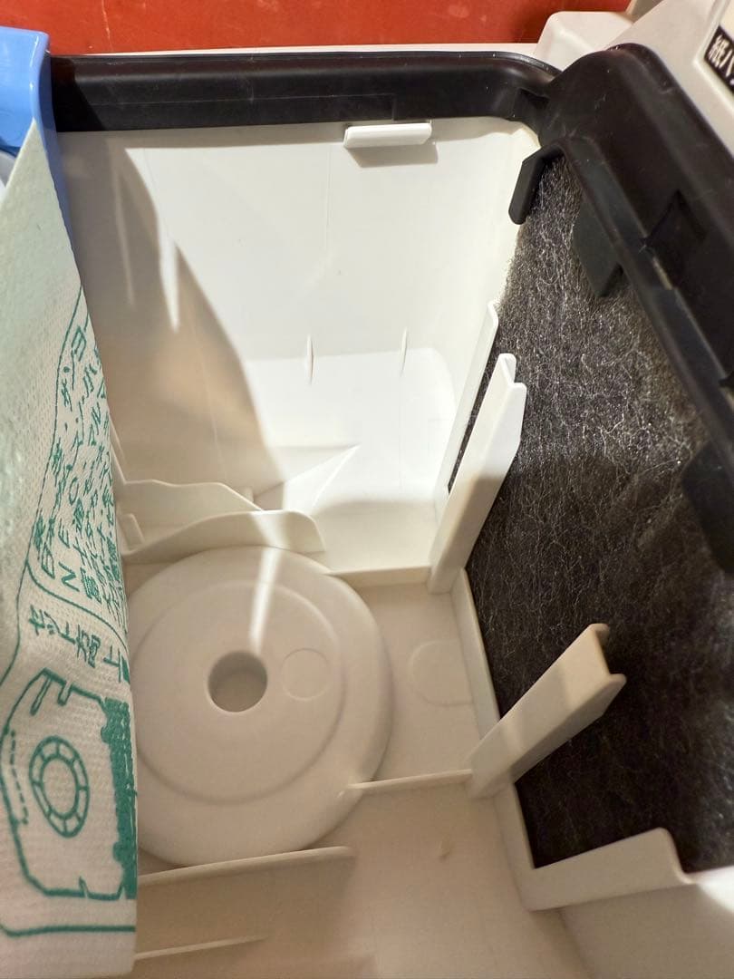 2022年製 Panasonic MC-JP840K 紙パック式掃除機