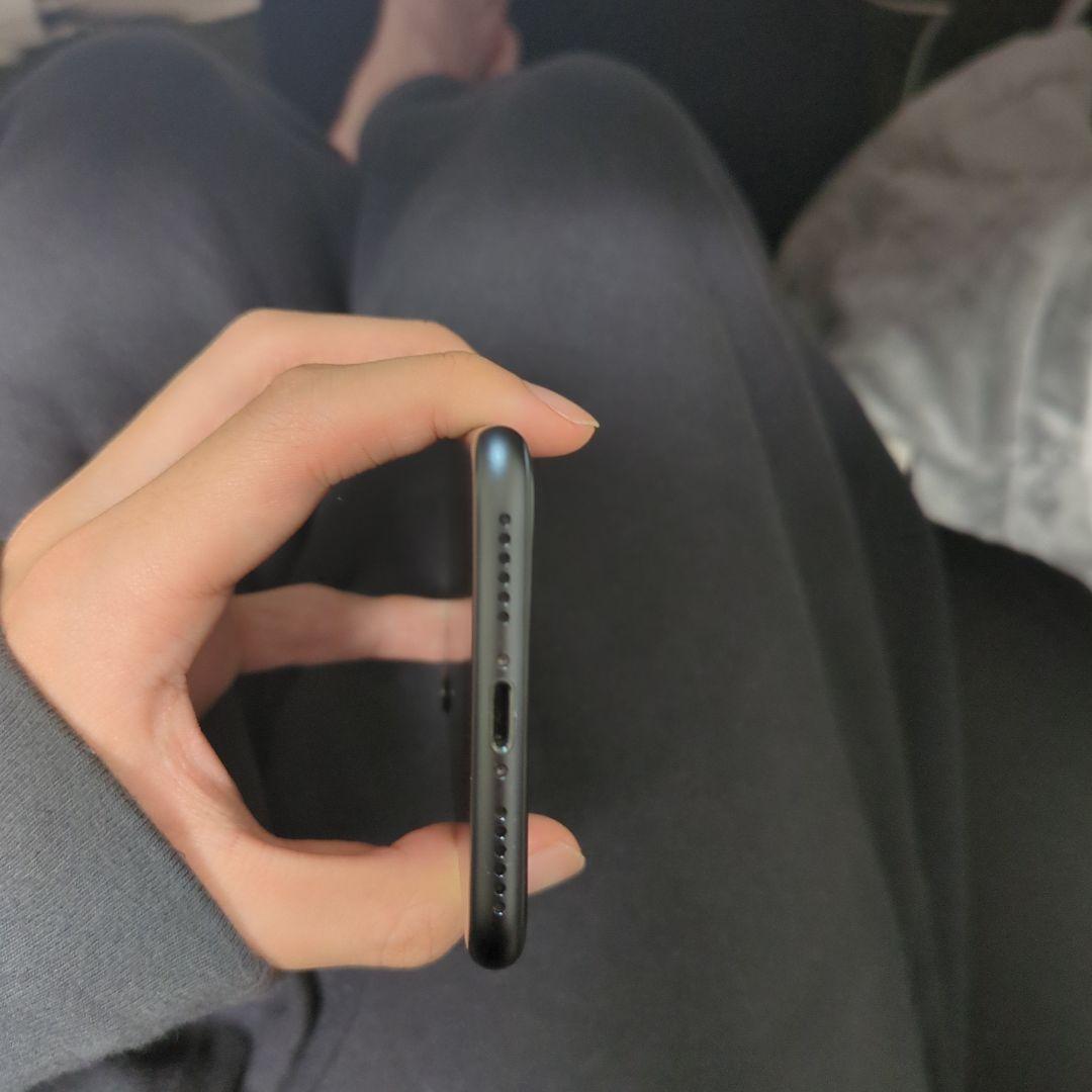 iPhone7 ブラック 128gb