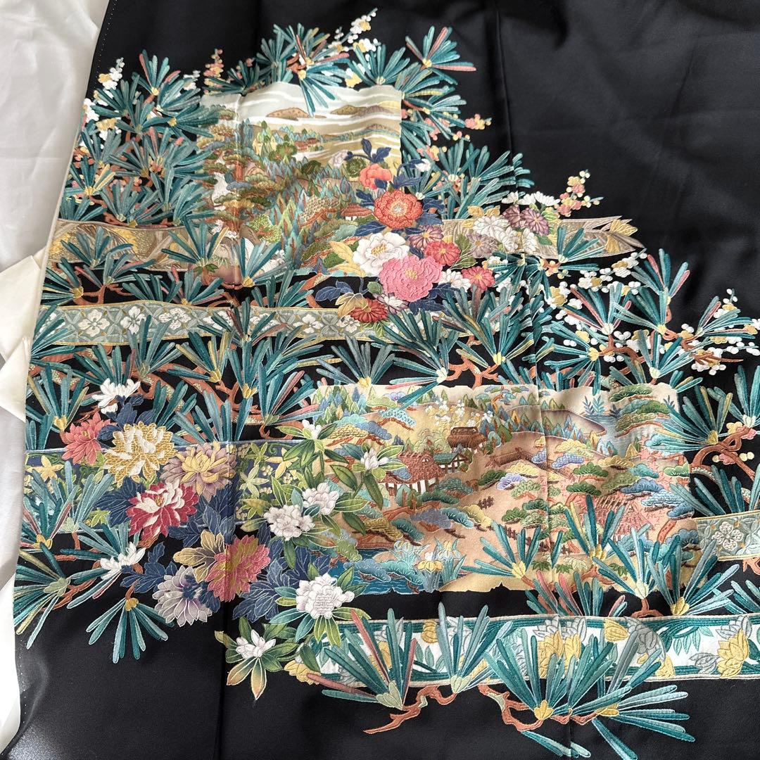 作家物　総刺繍黒留袖 フルセット　本金箔袋帯