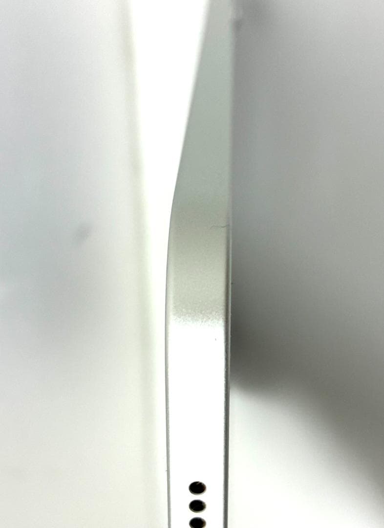 25R10-089 docomo ipad Wi-fiモデル MPQ03J/A