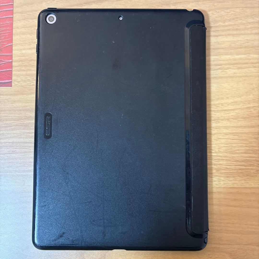 Apple iPad （第6世代）　128GB 9.7インチ