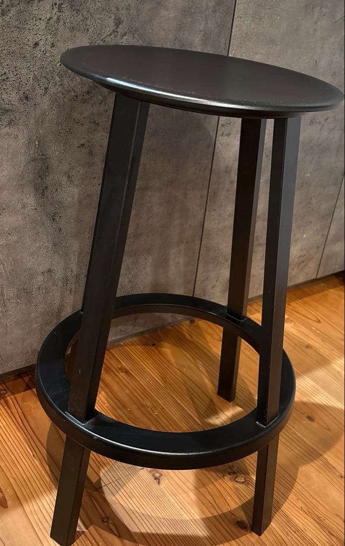 HAY リボルバー バースツール ロー ブラック