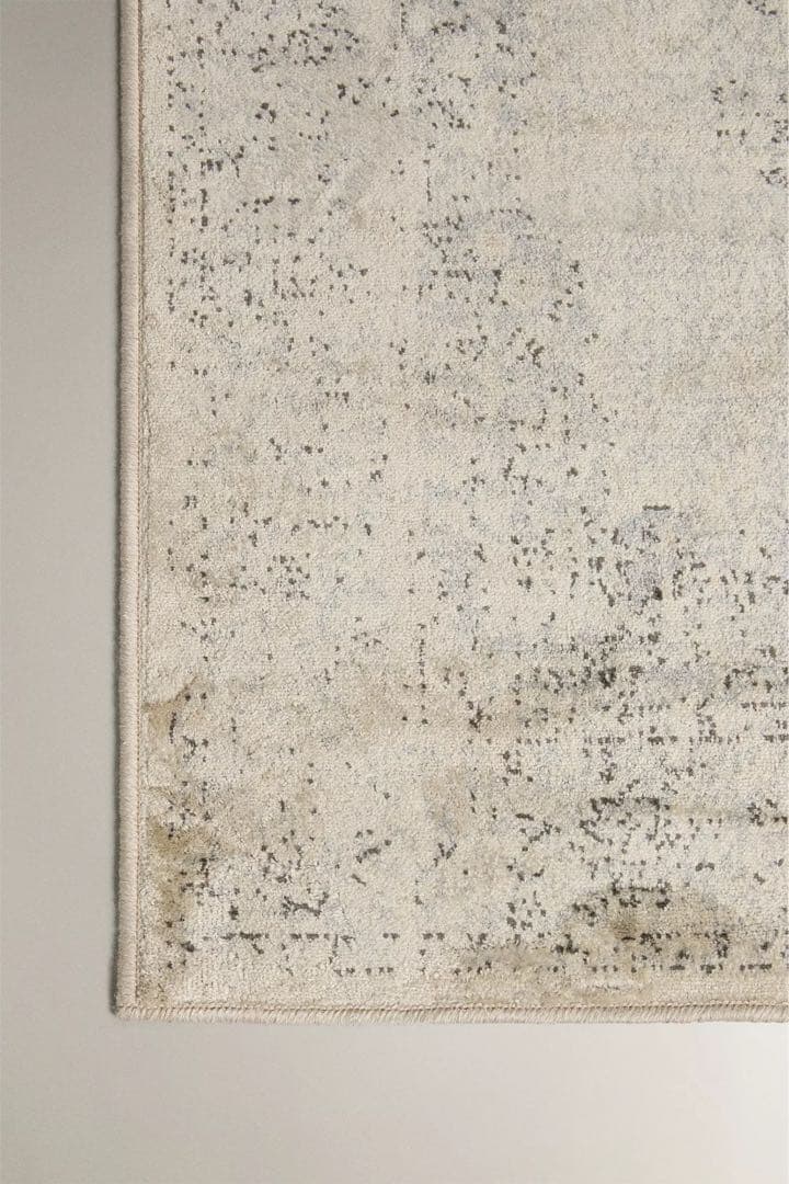 ZARA  ヴィンテージ風クリーム色ラグ 160×230